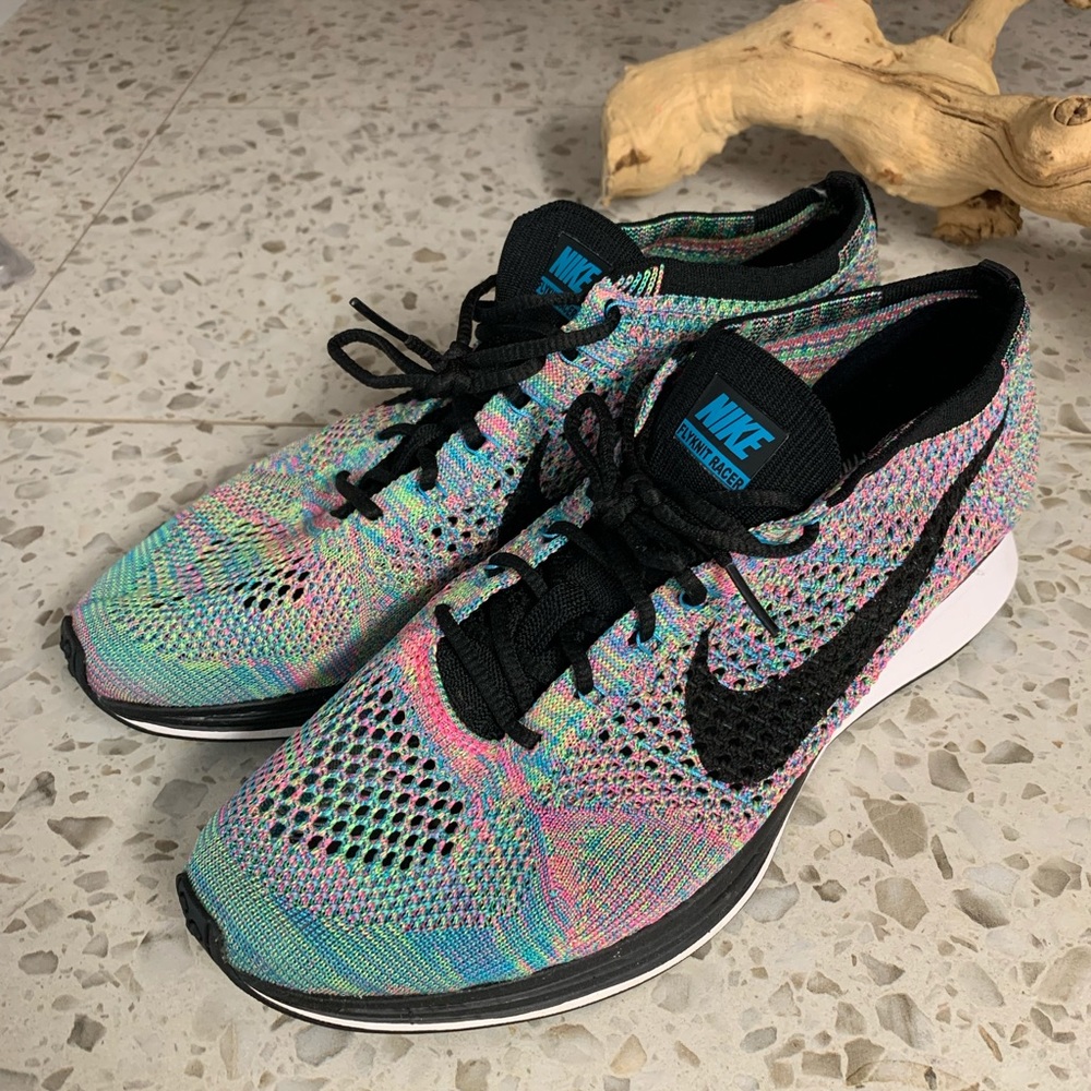 NEW Men’s Nike Flyknit Running Shoes